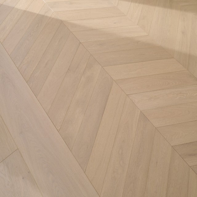 517 Bella Euro Oak Engineered Wood Chevron 25.2" x 5" x 5/8", 4mm by Vandyck