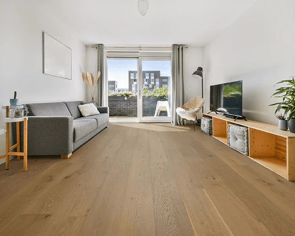 Stunning Oak PremierLux - 9.5 in. x 86 in. by Tesoro